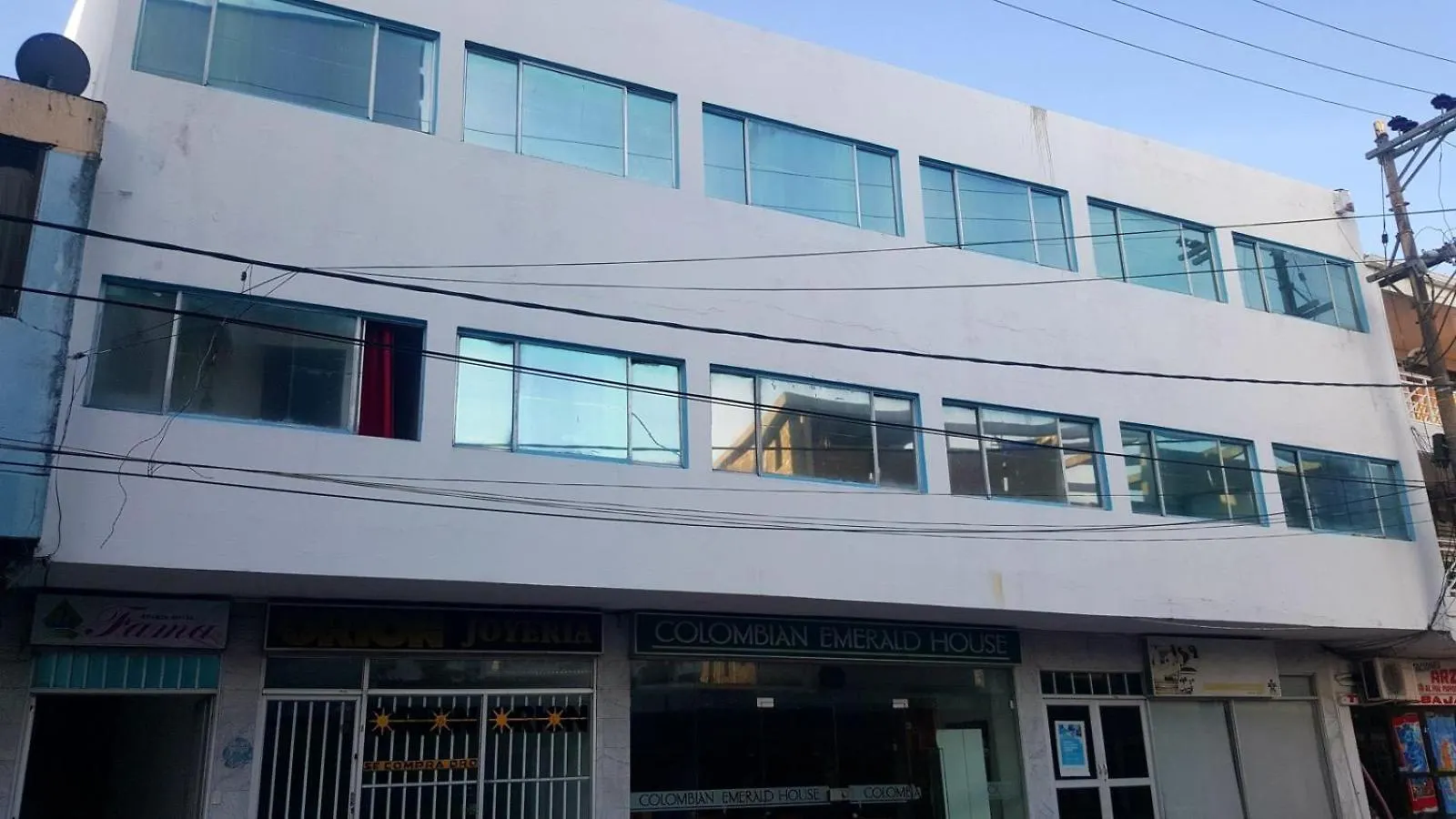 Aparta Hotel Fama San Andres  Aparthotel San Andres (San Andres and Providencia Islands)